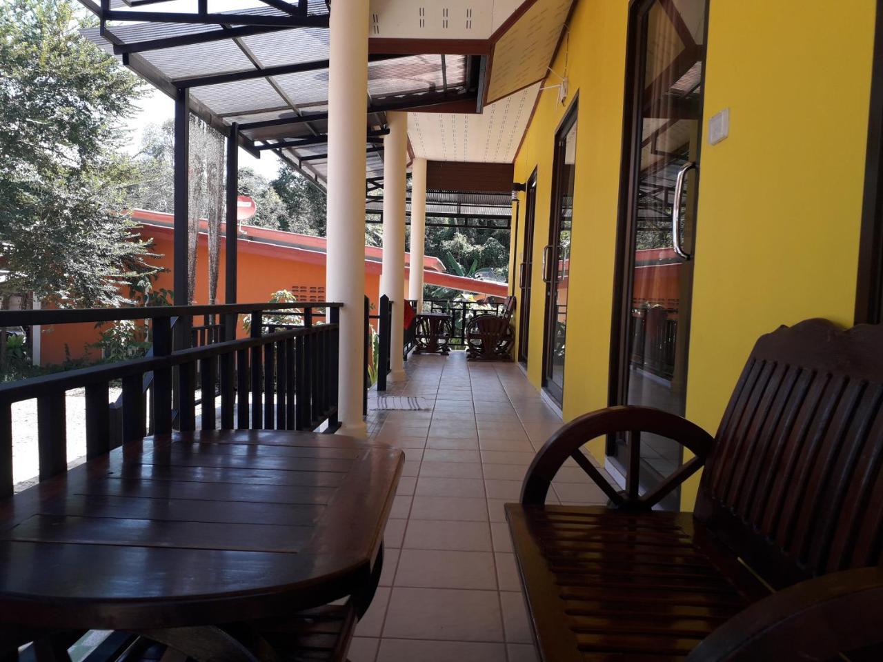 Lanta Lucky House Hotel Koh Lanta Ngoại thất bức ảnh